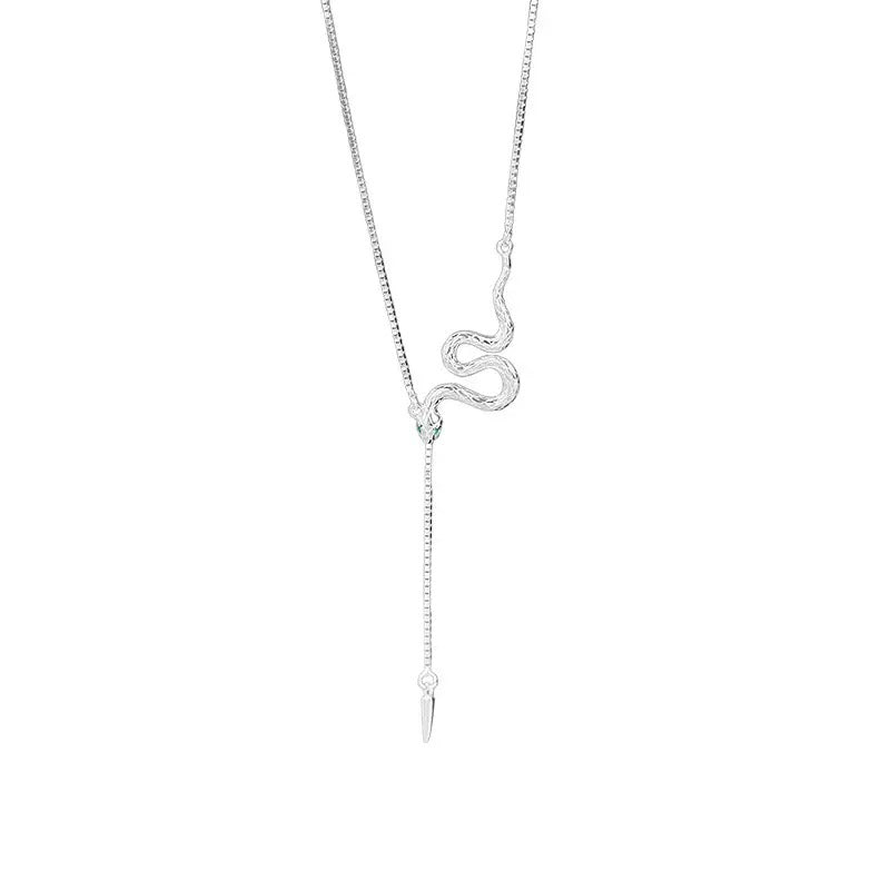 Schlichte 925er Silber Halskette mit Schlangenanhänger im modernen Y-Design – symbolisch, elegant und verstellbar
