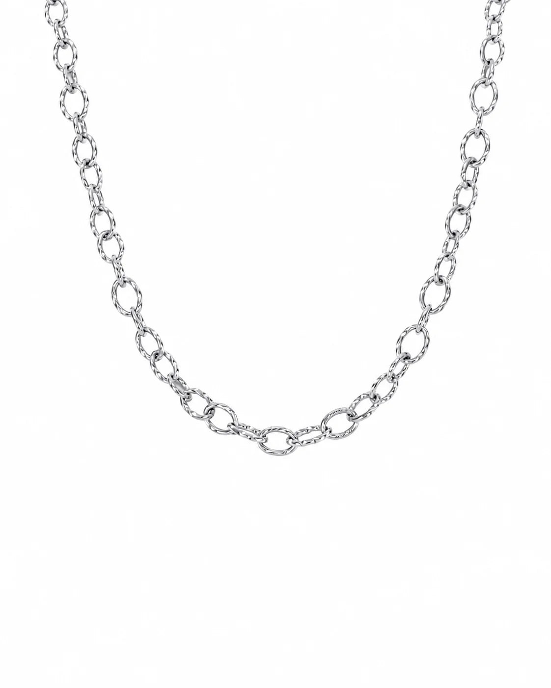 Strukturierte Gliederkette aus Titanstahl, erhältlich in Gold und Silber, ideal zum alleinigen Tragen oder in Kombination mit Charms