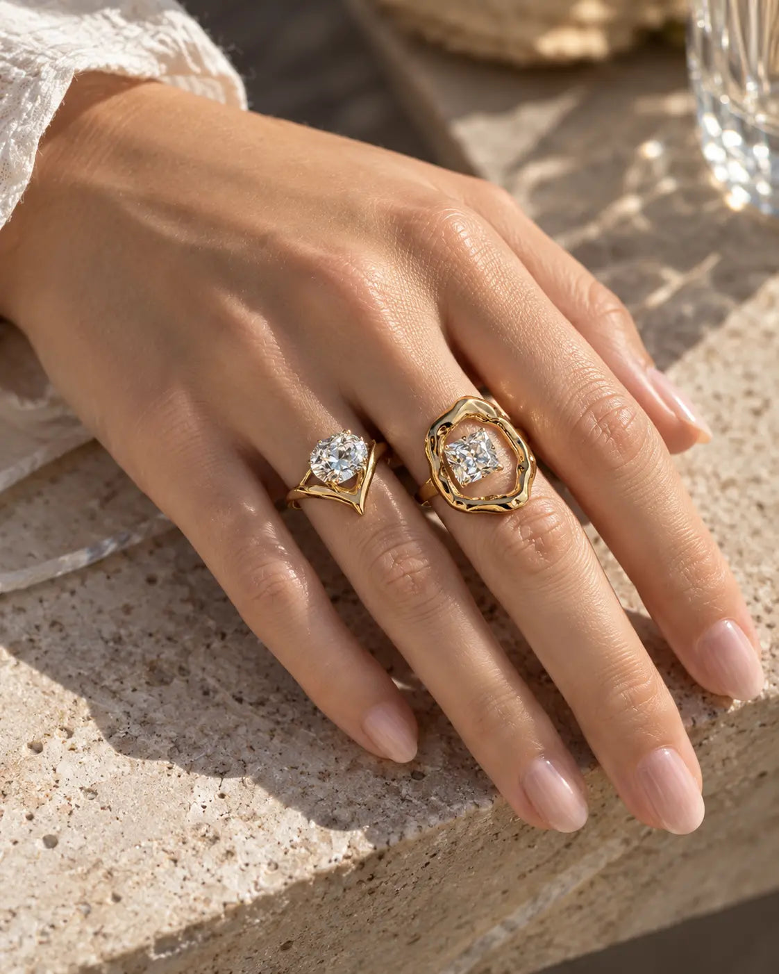 Herzflamme Zirkonia Ring aus wasserfestem Edelstahl in Gold
