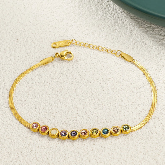 Elegantes Jade's Prism Sparkle Bracelet aus 18K vergoldetem Titanstahl mit 11 bunten Zirkonia-Steinen auf einer Schlangenkette