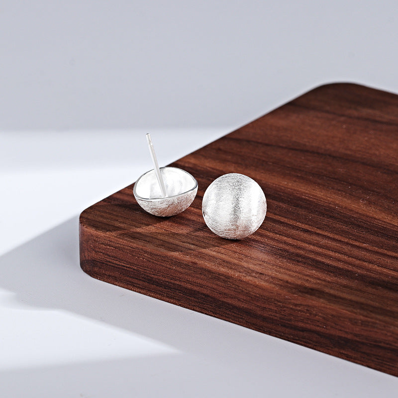 Schlichte S925 Silber Ohrstecker mit matter Kugeloberfläche – minimalistisches Design für zeitlose Eleganz