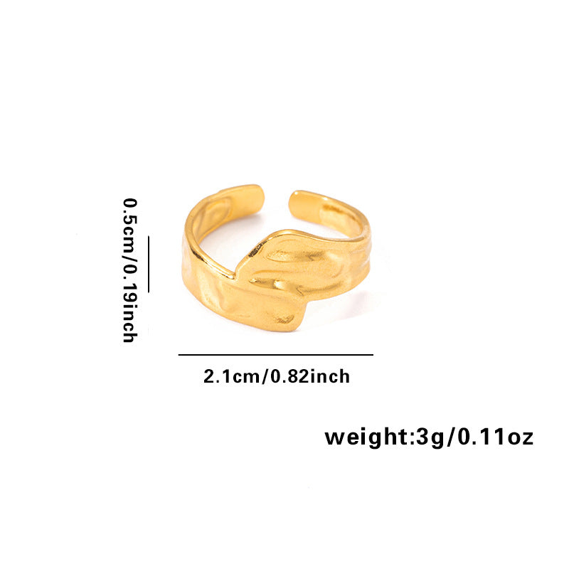 Vergoldeter Edelstahlring mit Blattstruktur in offenem Design