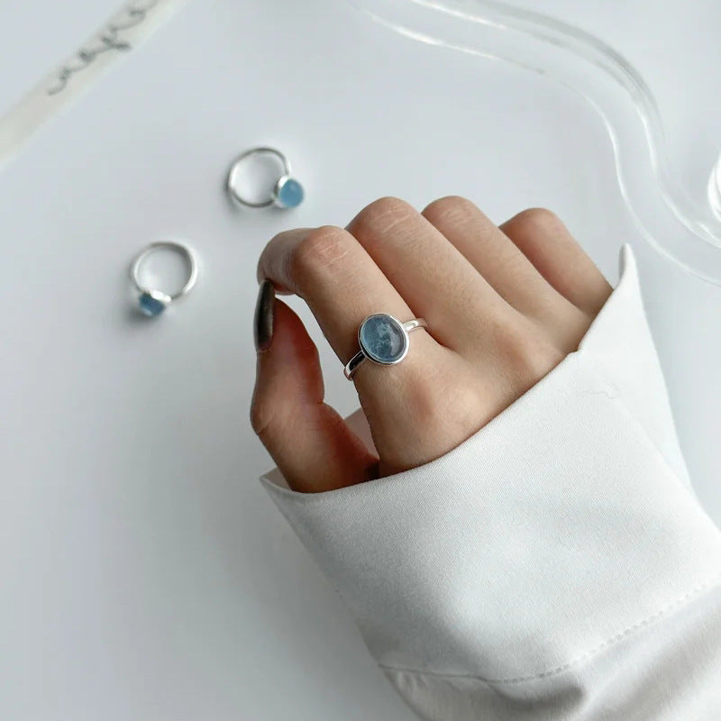 Verstellbarer Ring aus 925er Silber mit ovalem, natürlichem Aquamarin – schlichtes und elegantes Design mit beruhigendem Blauton