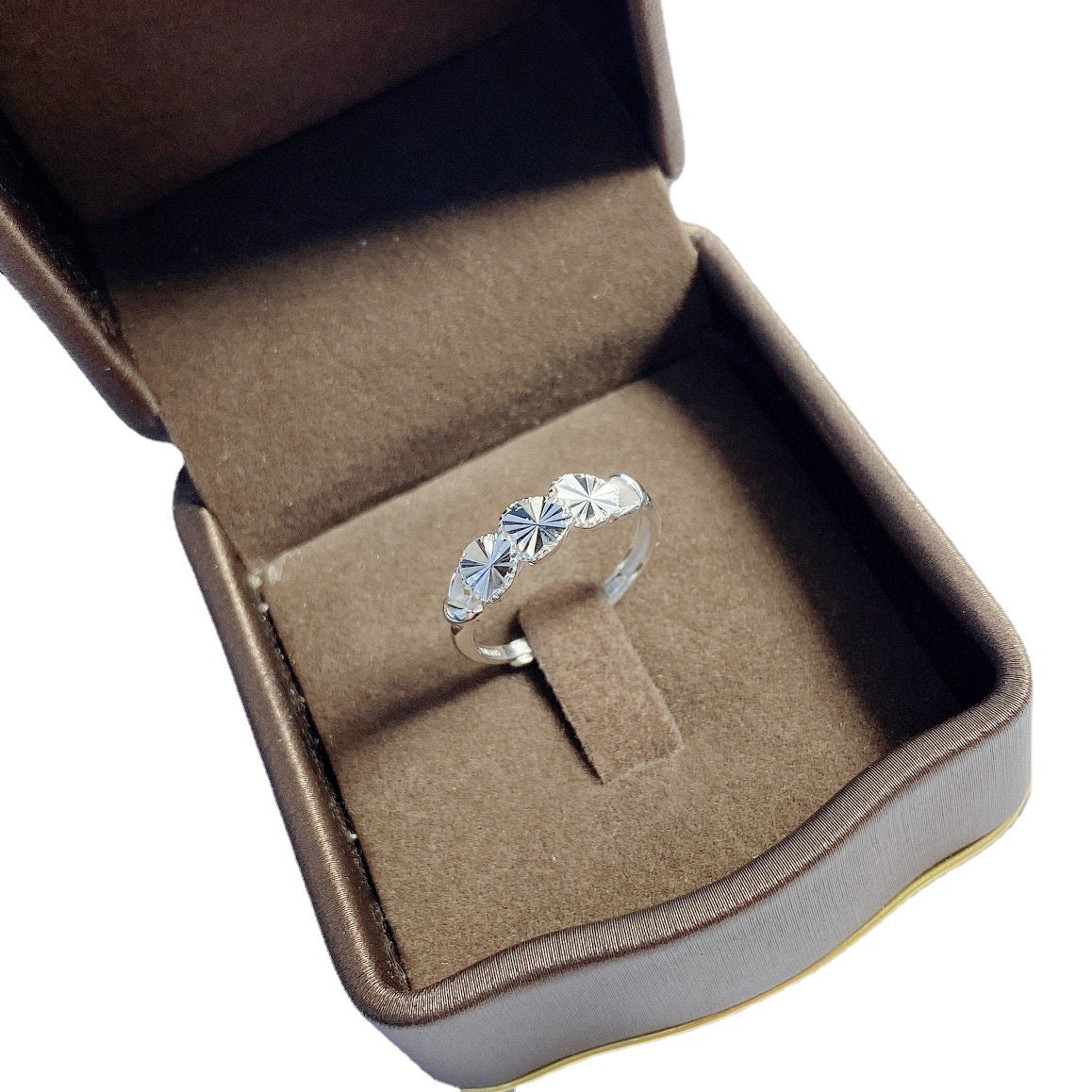 Verstellbarer Ring aus 990er Feinsilber mit diamantierter Gravur in Herzform – filigranes Funkeldesign für stilvolle Eleganz