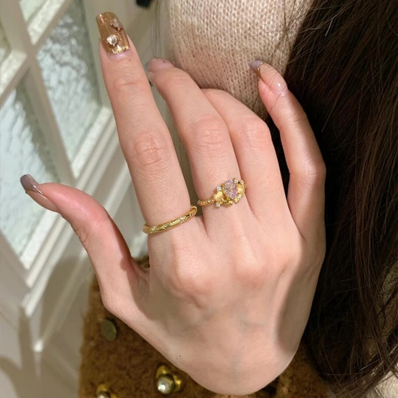 Goldener Vintage-Ring mit rosa Zirkonia im Prinzessinnen-Stil – verstellbar, mit Herz- und Strassdekor