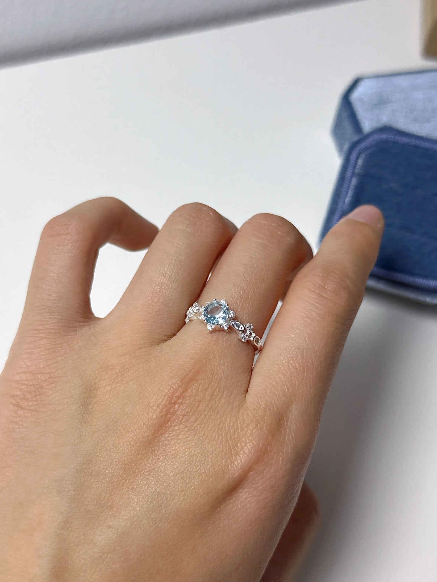 Vintage Ring with Aquamarine