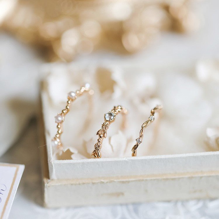 Aquamarin & Perle – 3 - teiliges vergoldetes Ring - Set mit Aquamarin, Perlen & Zirkonia (kombinierbar) - AuraGleam