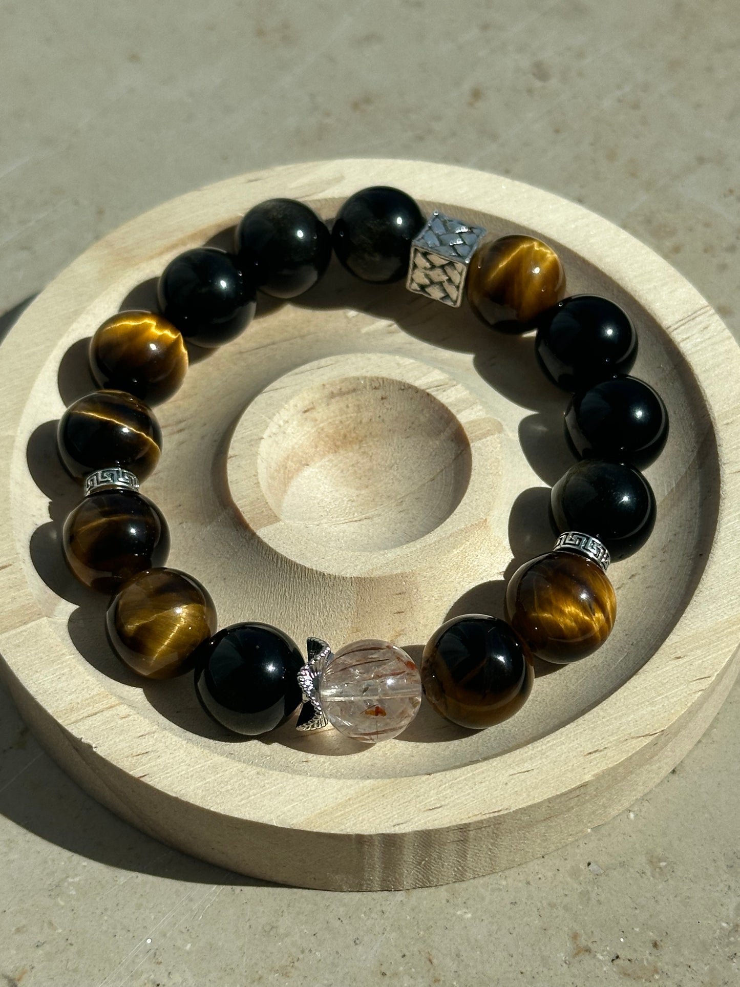 Maskulines Armband aus Goldobsidian, Tigerauge und Black Super Seven – Schutz, Selbstvertrauen und spirituelle Kraft für moderne Männer