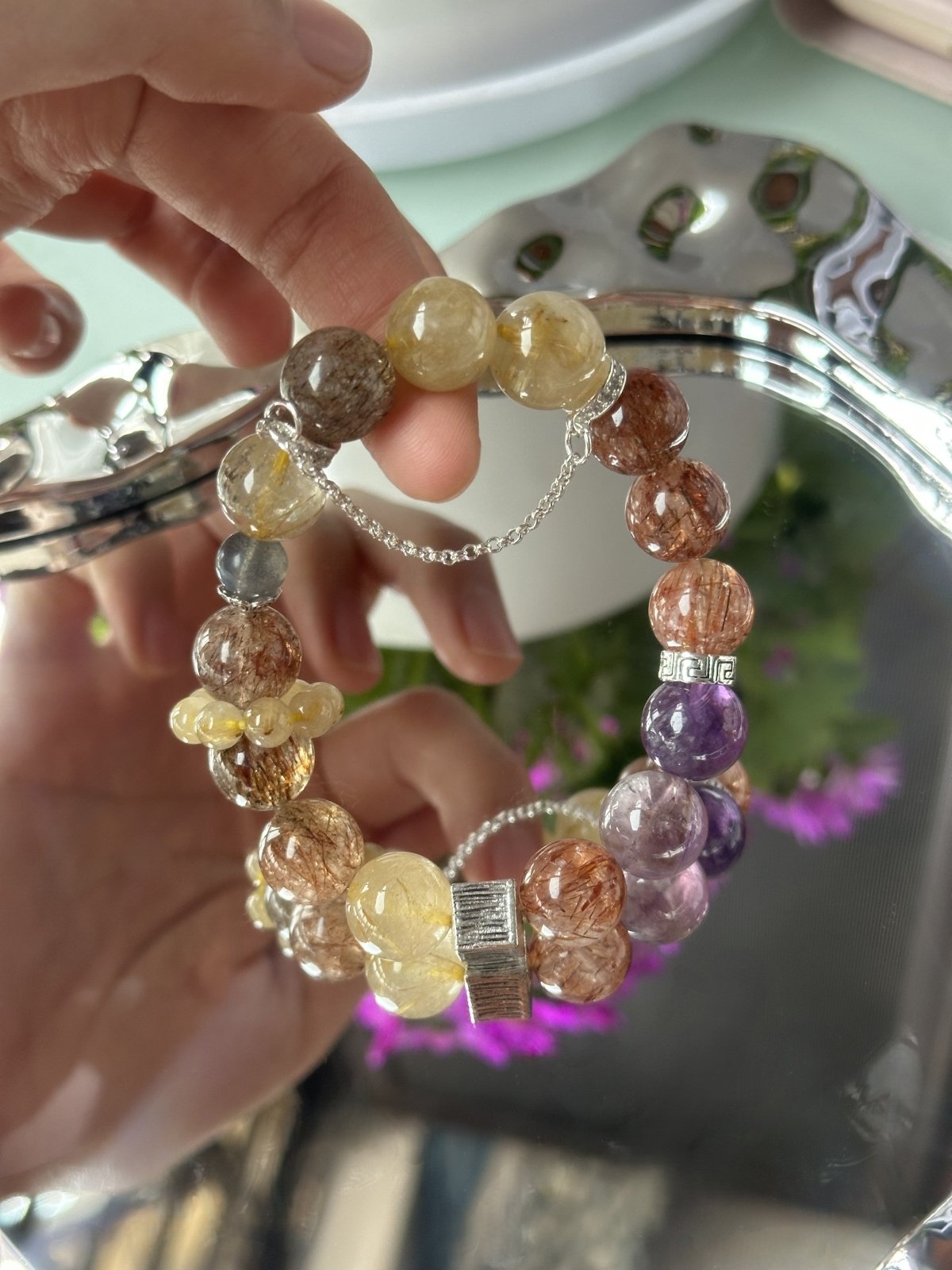 Lunar Veil – Amethyst Phantom, Black Super Seven, Rutilquarz & Grauer Mondstein Armband 9–13mm - AuraGleam