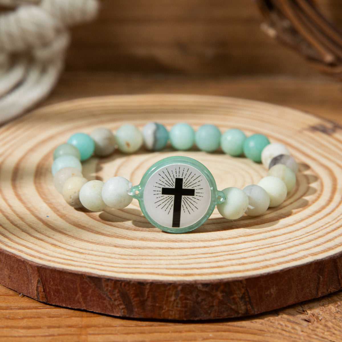 NFC-Armband mit Natursteinen und Kreuzanhänger – Bibelvers-Funktion über NFC für spirituelle Begleitung im Alltag