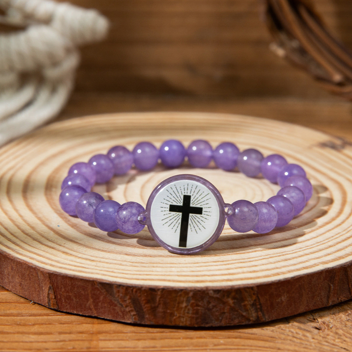 NFC-Armband mit Natursteinen und Kreuzanhänger – Bibelvers-Funktion über NFC für spirituelle Begleitung im Alltag