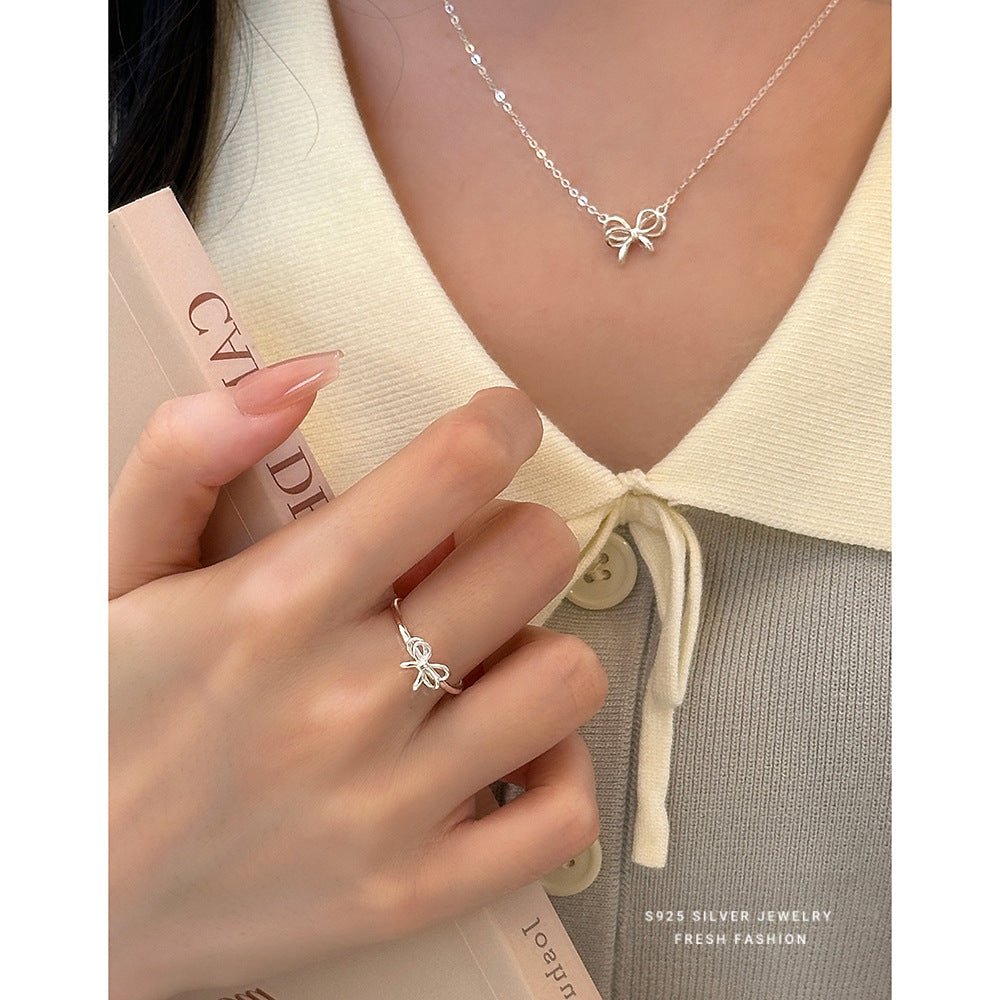Sweet Bow – S925 Silber Halskette mit zarter Schleife (verstellbar) - AuraGleam
