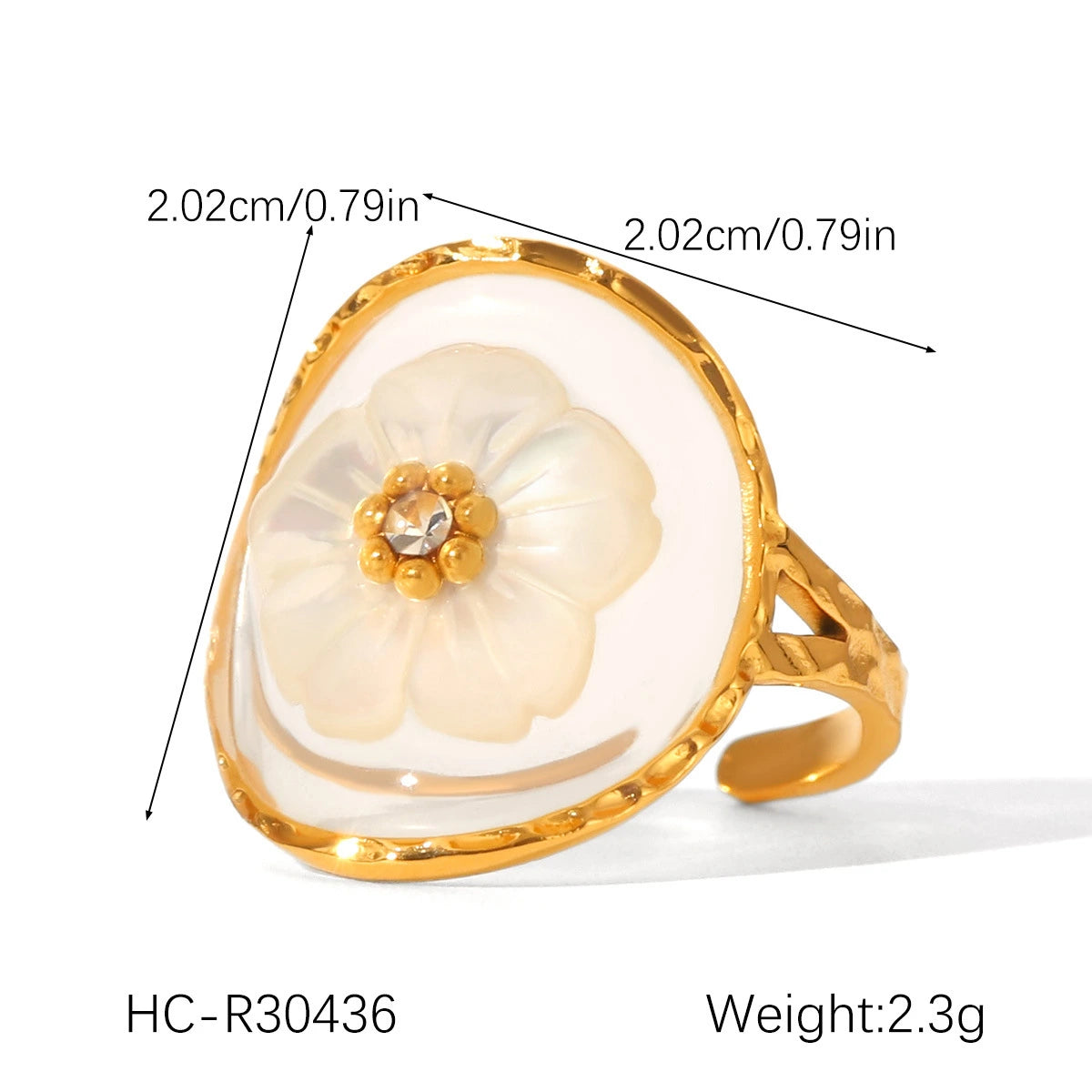 Vergoldeter Edelstahlring mit Blume aus Muschel in klarem Harz – romantisch, verstellbar, Statement-Look