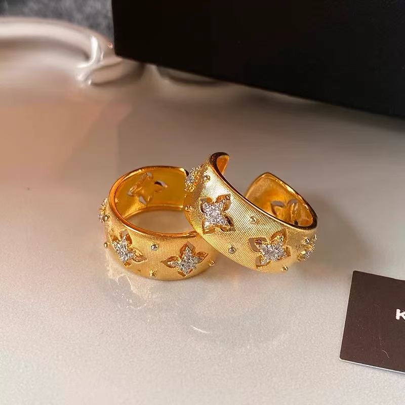 Fleur de Chance – Offenes 18K Vergoldetes Kleeblatt-Ring