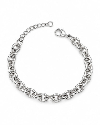 Silberfarbenes Clara Gliederarmband aus Edelstahl mit ovalen Kettengliedern, Karabinerverschluss und Verlängerungskette