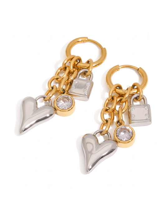 Cleo Charm Ohrringe in Gold und Silber mit Herz Schloss und Zirkonia