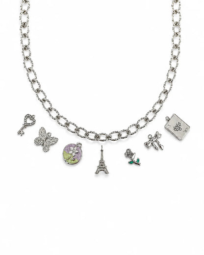 Strukturierte Gliederkette aus Titanstahl, erhältlich in Gold und Silber, ideal zum alleinigen Tragen oder in Kombination mit Charms