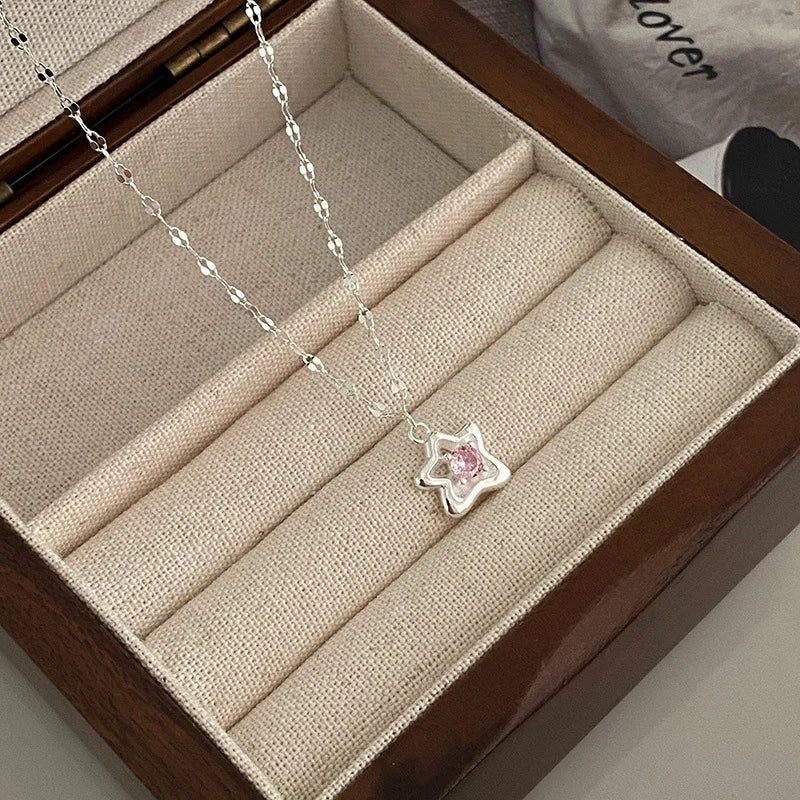 Silberne Halskette "Estelle" aus 925 Silber mit Stern-Anhänger und rosa Zirkonia