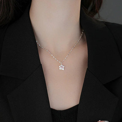 Silberne Halskette "Estelle" aus 925 Silber mit Stern-Anhänger und rosa Zirkonia
