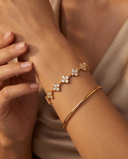 Vergoldetes Kleeblatt Armband aus Titanstahl mit Zirkonia