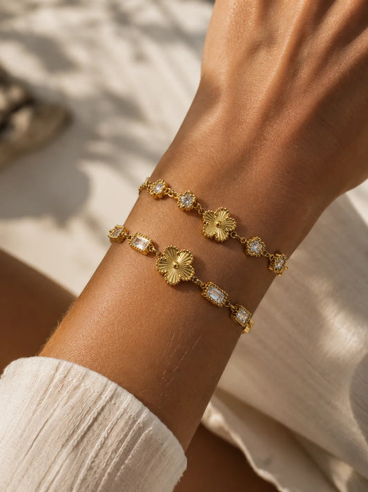 Glänzendes Blüten Armband