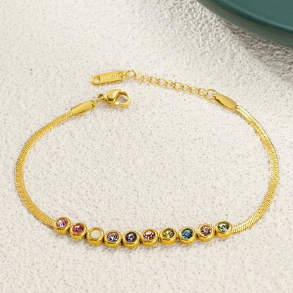 Elegantes Jade's Prism Sparkle Bracelet aus 18K vergoldetem Titanstahl mit 11 bunten Zirkonia-Steinen auf einer Schlangenkette