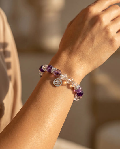 Zodiac Harmony – Armband mit natürlichen Heilsteinen & Sternzeichen - Anhänger aus 925er Silber - AuraGleam