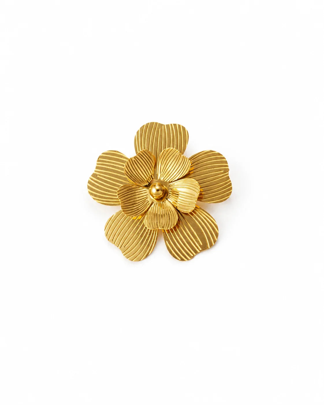 Layered Blossom Charm aus vergoldetem Titanstahl in mehrlagigem Blumendesign