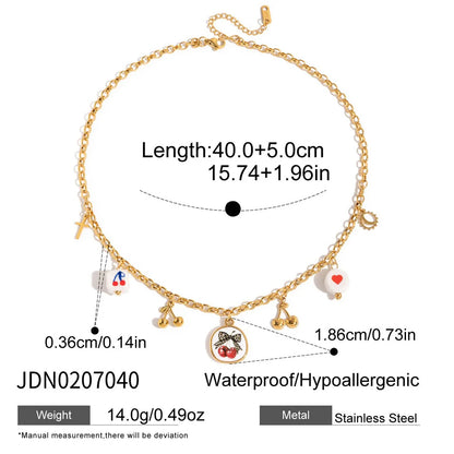 Goldene Titanstahl-Halskette "Lola" mit Kirsch-Anhängern, Leo-Schleife, Herz-Perlen und Kreuz-Charm