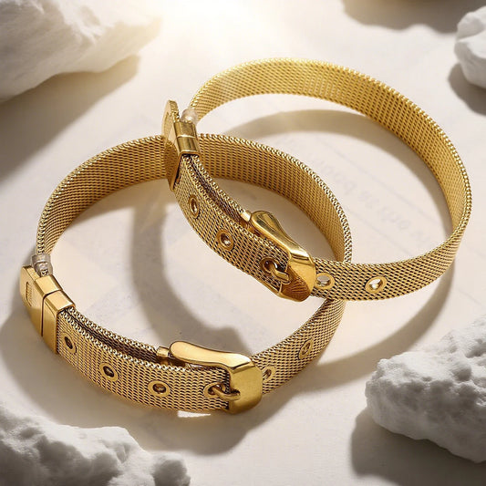 Goldenes Mesh-Armband "Milo" aus Edelstahl im Design eines Gürtels mit Schnalle