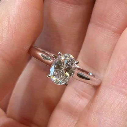 Minimalistischer Damenring mit großem Zirkonia im koreanischen Stil