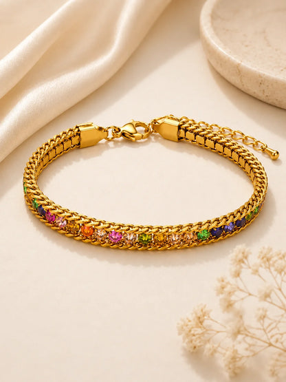 Jade's Regenbogen-Glanz Panzerarmband aus 18K vergoldetem Titanstahl mit bunten Zirkonia-Steinen
