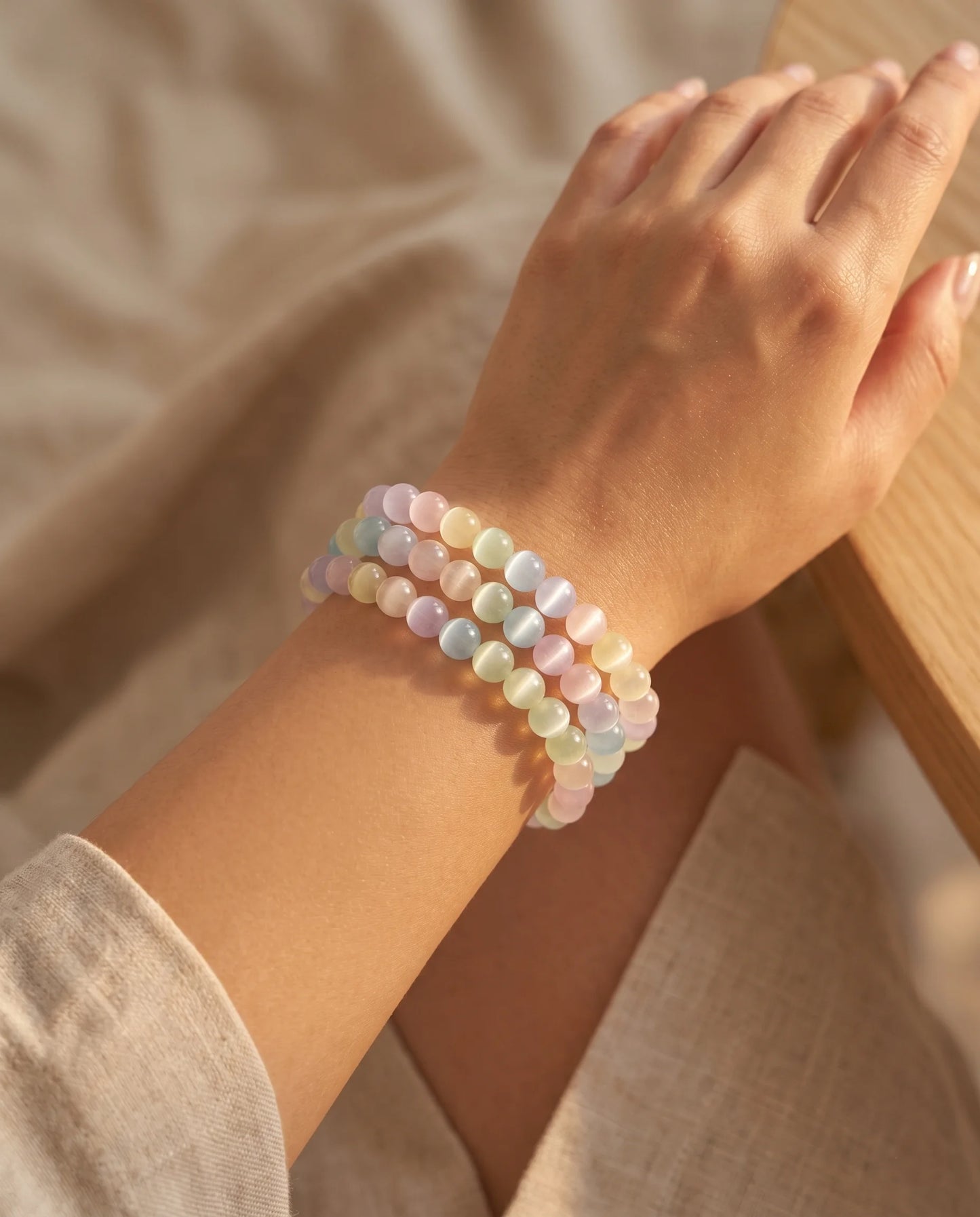 Aurora Glanz – Regenbogenfarbenes Selenit - Armband (mehrreihig tragbar) - AuraGleam