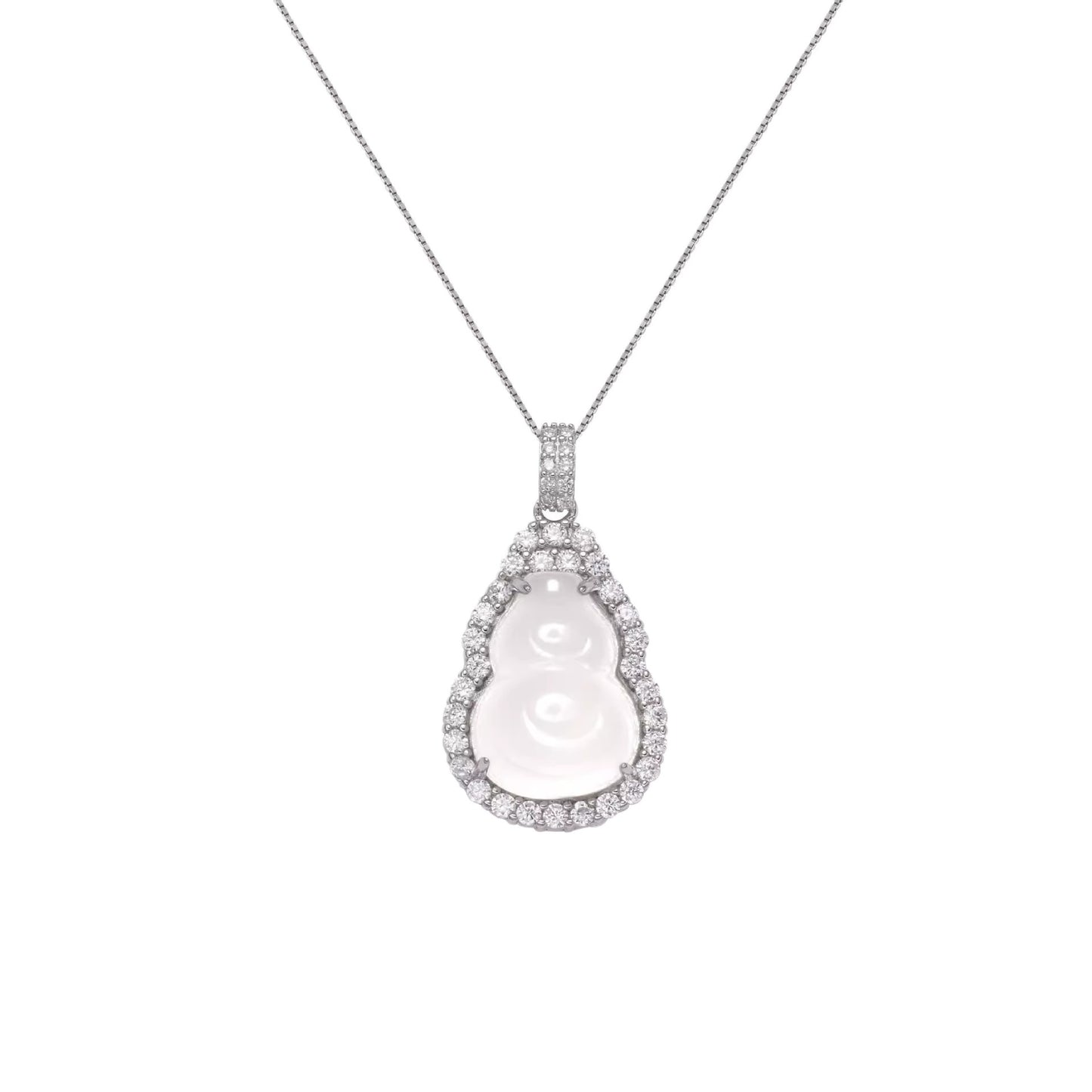 Elegante S925 Silber Halskette mit weißem Chalzedon-Hulu-Anhänger und funkelndem Zirkonia-Rahmen – chinesisches Glückssymbol