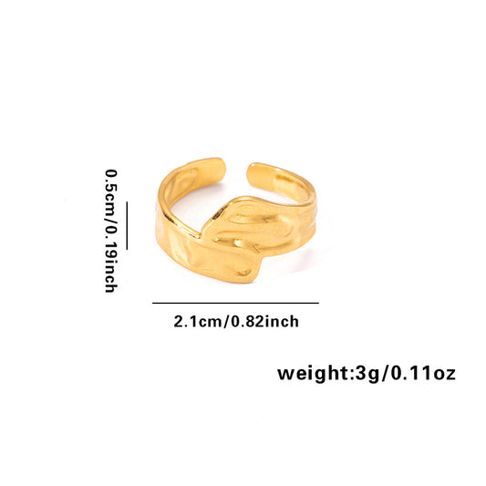 Vergoldeter Edelstahlring mit Blattstruktur in offenem Design