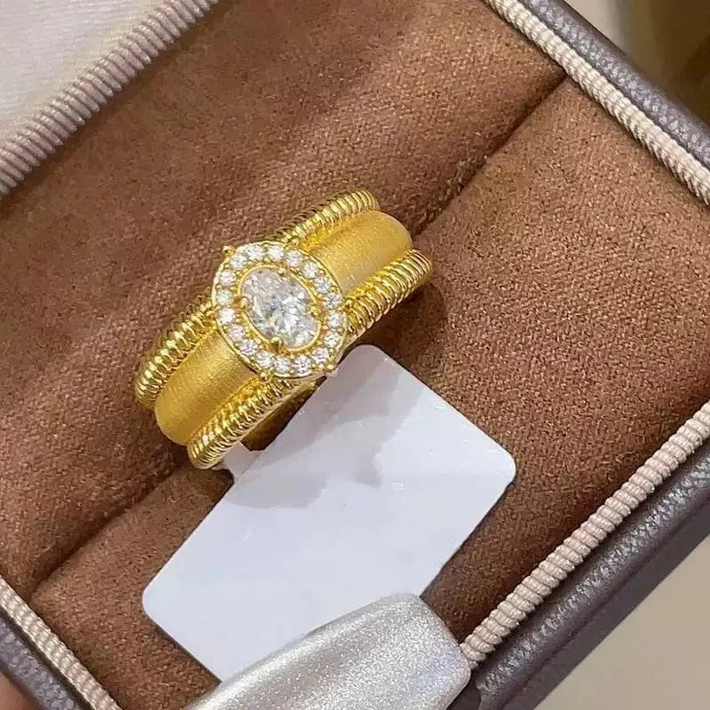 Verstellbarer Vintage Goldring mit ovalem Zirkonia