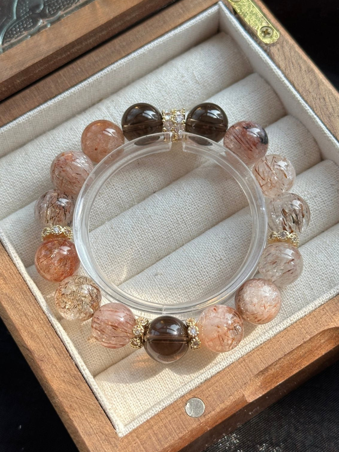 Energie-Armband aus Super Seven und Rauchquarz – kraftvolles Heilstein-Schmuckstück für Klarheit, Schutz und spirituelle Balance