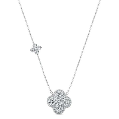 Clover Sparkle – Vierblättrige Glücks - Anhänger Halskette aus 925er Silber - AuraGleam