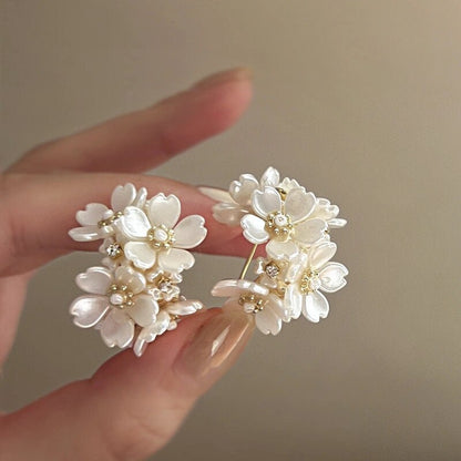 Fleur de Perle – Silberohrringe mit Perlenblüten im französischen Vintage - Stil - AuraGleam