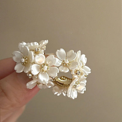 Fleur de Perle – Silberohrringe mit Perlenblüten im französischen Vintage - Stil - AuraGleam