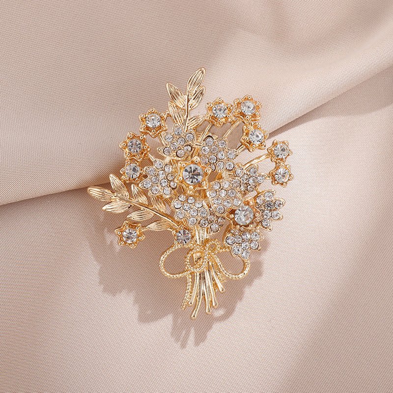 Glücksbaum – Strassbrosche in Gold mit Zirkonia - AuraGleam