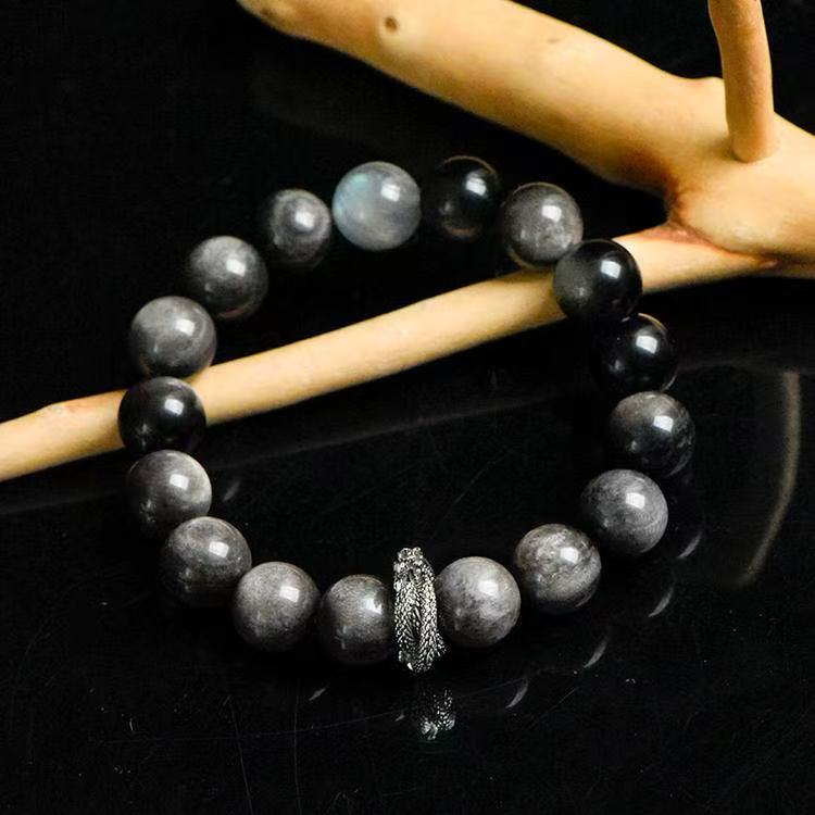 Maskulines Herrenarmband mit 12mm Silberobsidian und grauem Mondstein – kombiniert mit silbernem Drachen-Element als stilvoller Blickfang