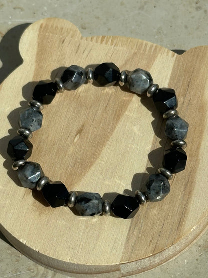Midnight Shift – Facettierter Obsidian & Labradorit Armband 9.5mm - AuraGleam