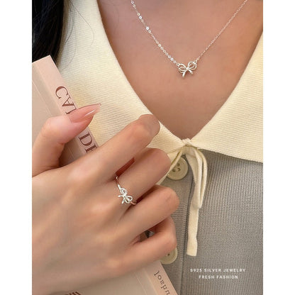 Sweet Bow – S925 Silber Halskette mit zarter Schleife (verstellbar) - AuraGleam